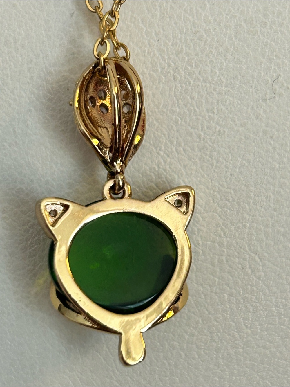 Green Fox Jade Pendant Necklace Gold Tone crystal accents 15-17” stainless steel - Picture 4 of 6